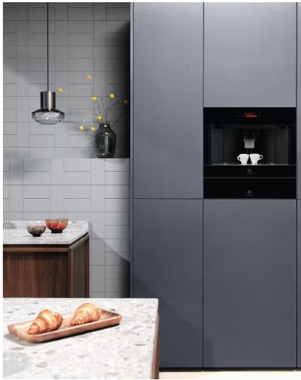 KBC85Z - Electrolux - 900 Serisi 45 cm Siyah Ankastre Otomatik Kahve makinesi