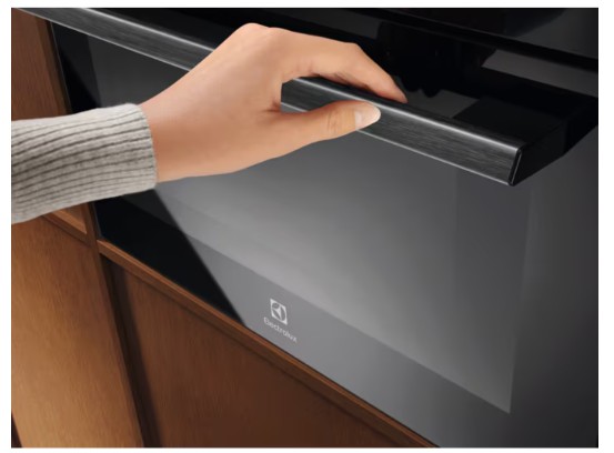 LVL9E2XZ - Electrolux - 900 Serisi CombiQuick® MealAssist Mikrodalgalı Wi- Fi 44 lt Siyah 45 cm Kompakt Ankastre Fırın